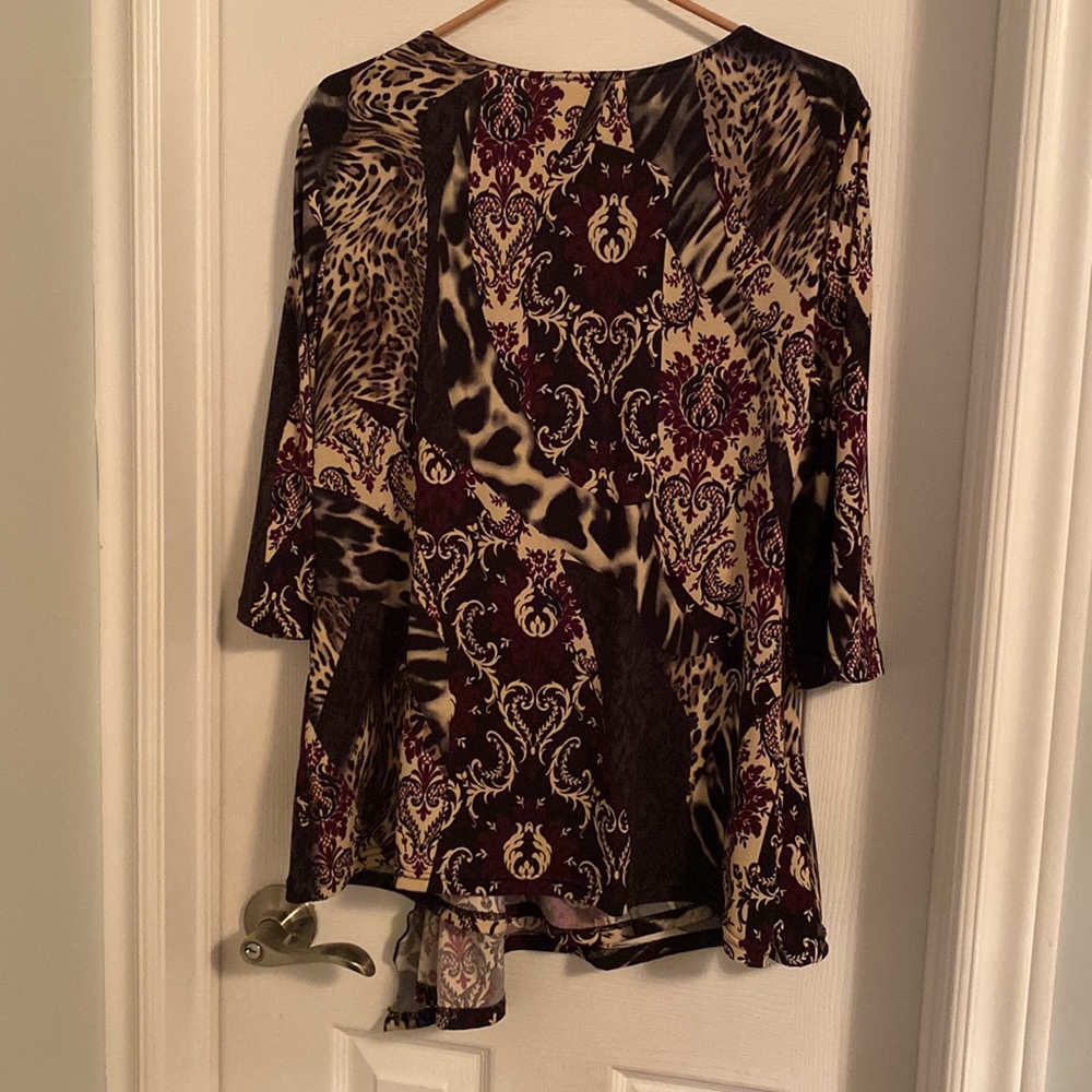 Patterned Top-Size 1X - Picture 7 of 10